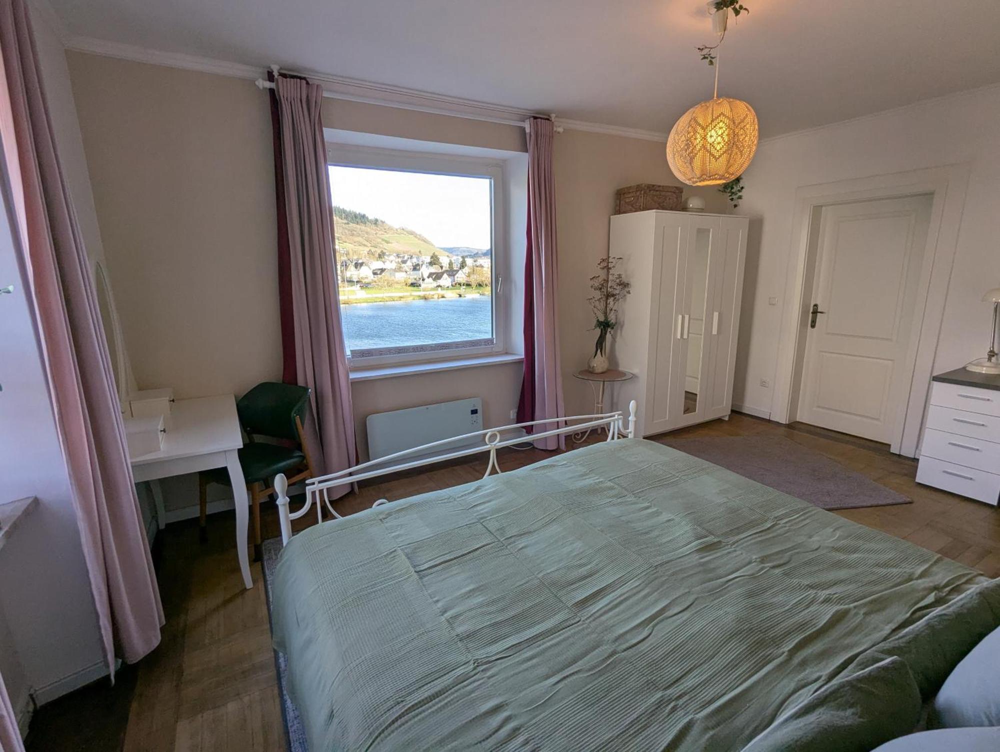 Voll Ausgestattete Wohnung Mit Moselblick Alf Dış mekan fotoğraf